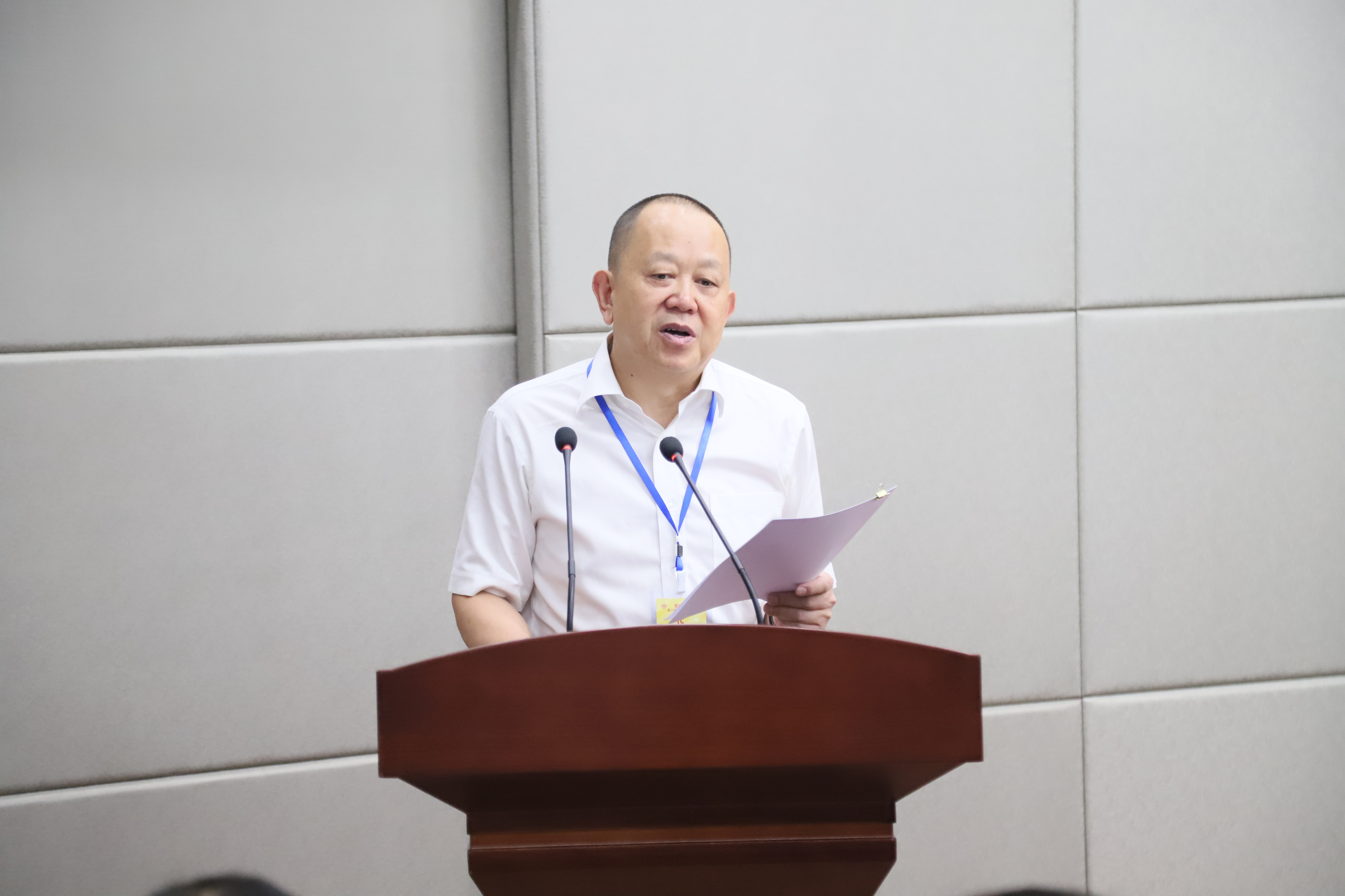 党委书记肖立军致开幕词